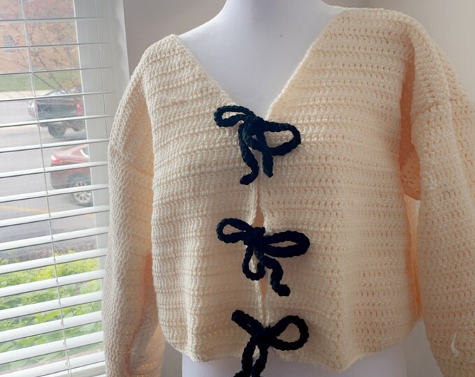 FLORAL ACCENT FRONT TIE CROCHET KNIT CARDIGAN VEST