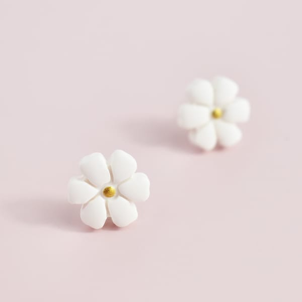 White Flower Polymer Clay Stud Earrings | Hypoallergenic Earrings | Handmade Earrings