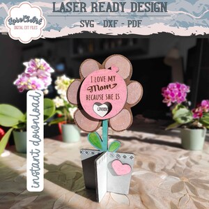 File SVG con fiori in piedi tagliati al laser per la festa della mamma, regali per la mamma facili da assemblare.