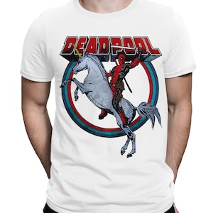 Deadpool Riding a Unicorn T-Shirt, Men&#39;s and Women&#39;s Sizes (bc-347)
