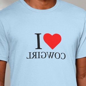 Reverse Cowgirl Tshirt, Jerma Tshirt, T-Shirt stranamente specifica, Camicia strana, Stupid shirt, Meme inappropriato, Weird Gen Z Shirt, Stupid tee