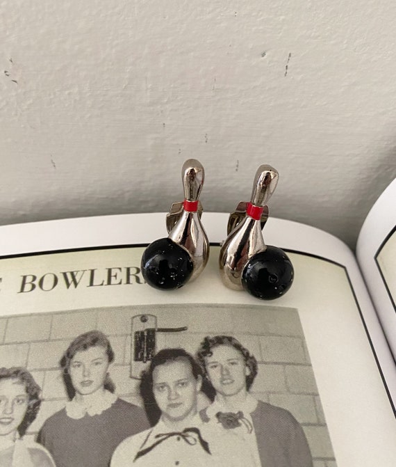 Adorable Vintage Bowling Pin & Ball Clip On Earri… - image 2