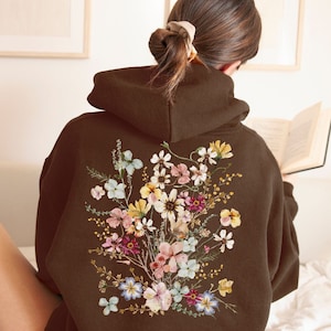 Pressed flower Hoodie Sweatshirt Boho Wild flower Hooded Sweatshirt Floral Sweatshirt Nature Lover Hoodie Aesthetic Hoodie Floral Graphic