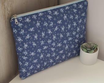 Gesteppte Laptop Tasche mit Blumenmuster: MacBook Tasche aus Baumwolle