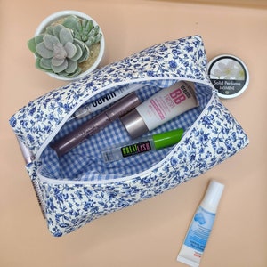 Floral Makeup Bag, Quilted Makeup Bag, Cute Makeup Bag, Boxy Make up Bag, Blue Floral Makeup bag image 5