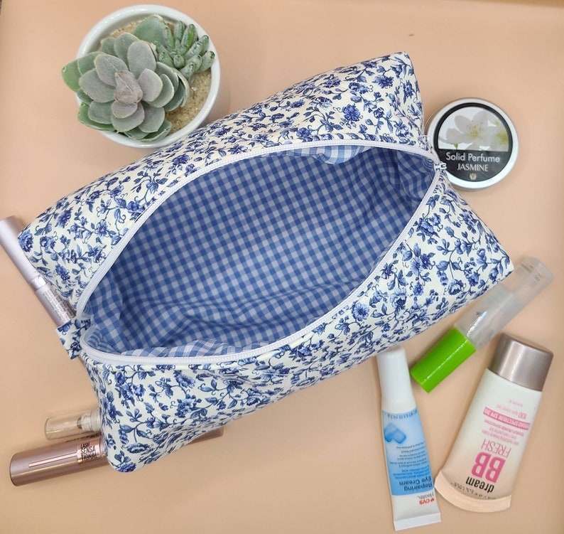 Floral Makeup Bag, Quilted Makeup Bag, Cute Makeup Bag, Boxy Make up Bag, Blue Floral Makeup bag image 1