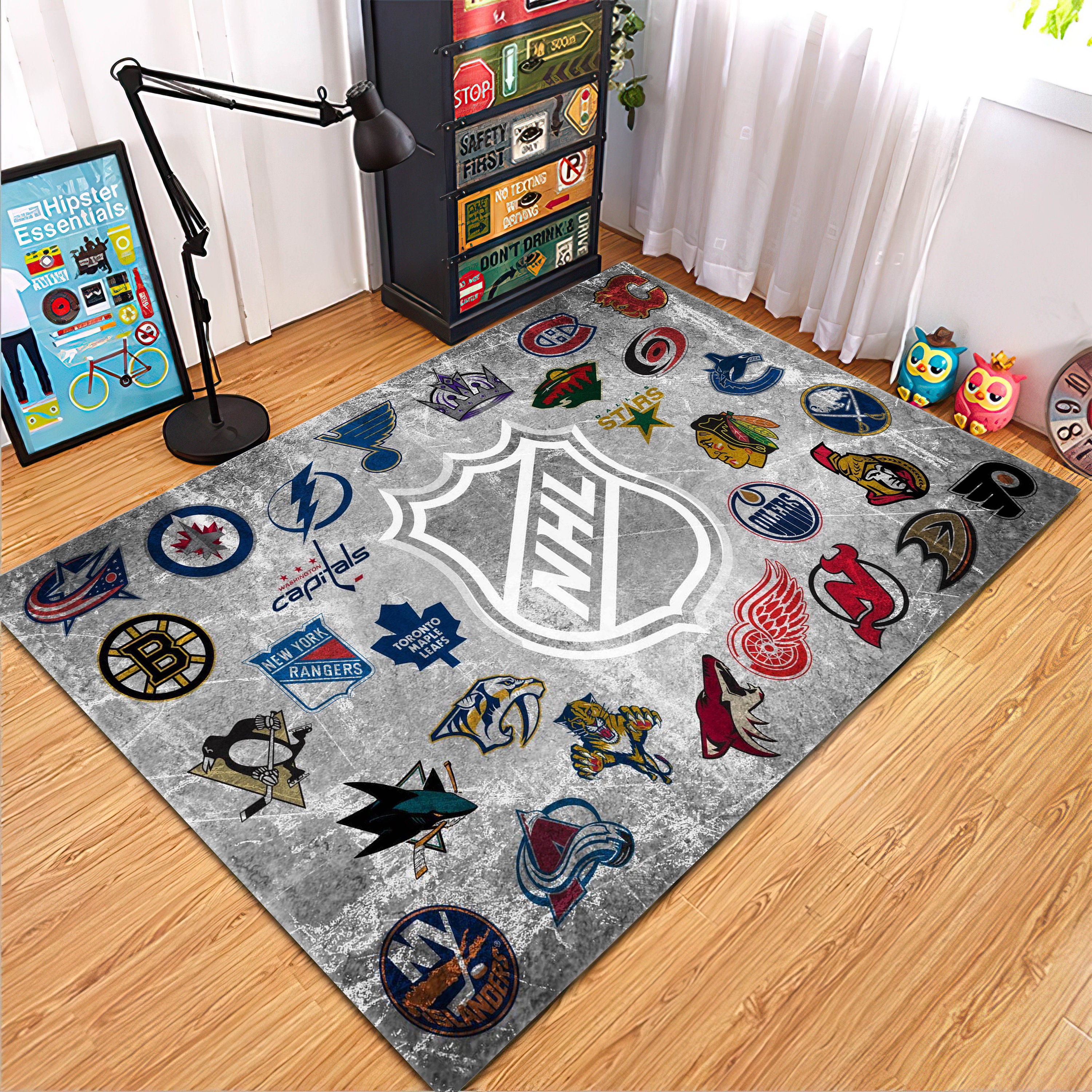 New Jersey Devils puck shaped floor mat