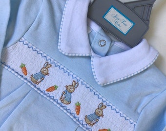 Bébé garçon Peter rabbit à smocks à l'espagnole, coton, bleu 0-3 ans 3-6 6-9 mois, brodé, cadeau de naissance, baby shower