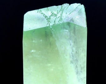 Natural Terminated Green Color Hiddenite Kunzite Crystal, Kunzite Stone, Kunzite Crystal from Afghanistan - 58 gram