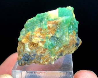 Natural Green Color Emerald Crystal on Matrix, Emerald Specimen, Raw Emerald Stone, Crystal Specimen - 147.30 cts