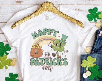 Glückliches St. Patricks Day Regenbogen-Shirt, St. Patricks Day T-Shirt, Glücksklee-Shirt, buntes Klee-Shirt, Klee-Regenbogen-Shirt, Glücks-T-Shirt