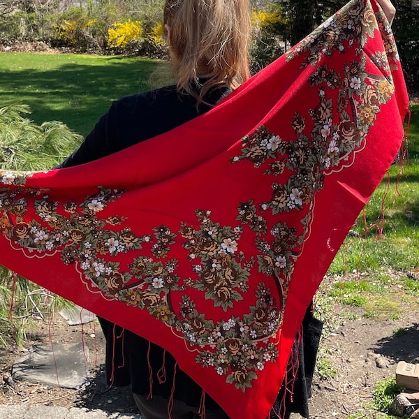 Very beautiful ukrainian/ russian vintage design beige brown floral pattern on red scarf shawl