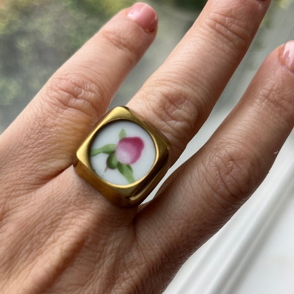 Handmade square bronze broken china plate vintage style ring with rose detail- size: 6