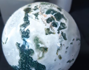 A Beautiful Green Moss Agate Crystal Sphere - Crystal Ball - Encourage Tranquility And Emotional Balance - Crystal Healing - Crystal Store