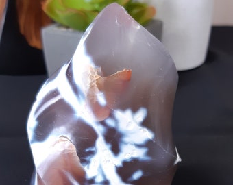 An Exquisite Greyish with White Orca Agate Crystal Flame - Protect Yourself Against Negative Energy - Healing Crystals - Crystal Store