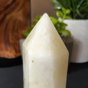 A Lovely Citrine Crystal Tower - Manifesting Financial Abundance - Crystal Healing - Crystal Stower - Crystal Point Tower