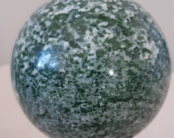 An Exquisite Green Moss Agate  Crystal Sphere - Crystal Ball - Encourage Tranquility And Emotional Balance - Crystal Healing - Crystal Store