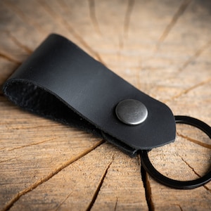 Llavero de cuero con botón a presión, trabilla para cinturón, regalo para él, regalo para ella, etiqueta para llave, regalo para papá
