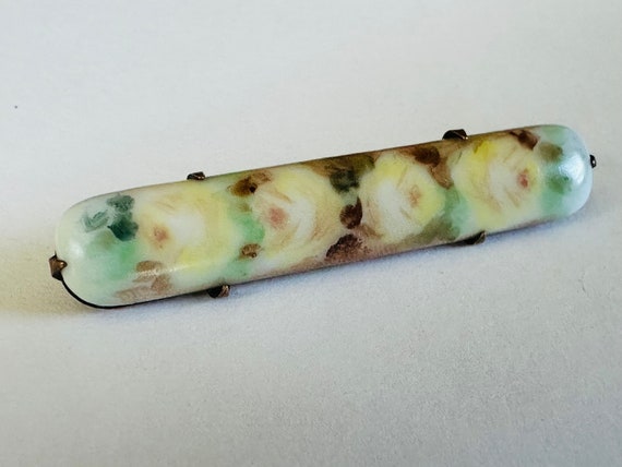 Broche Barre Vintage En Porcelaine Peinte à La Main - Fleurs Roses - Ton Doré - Occasion