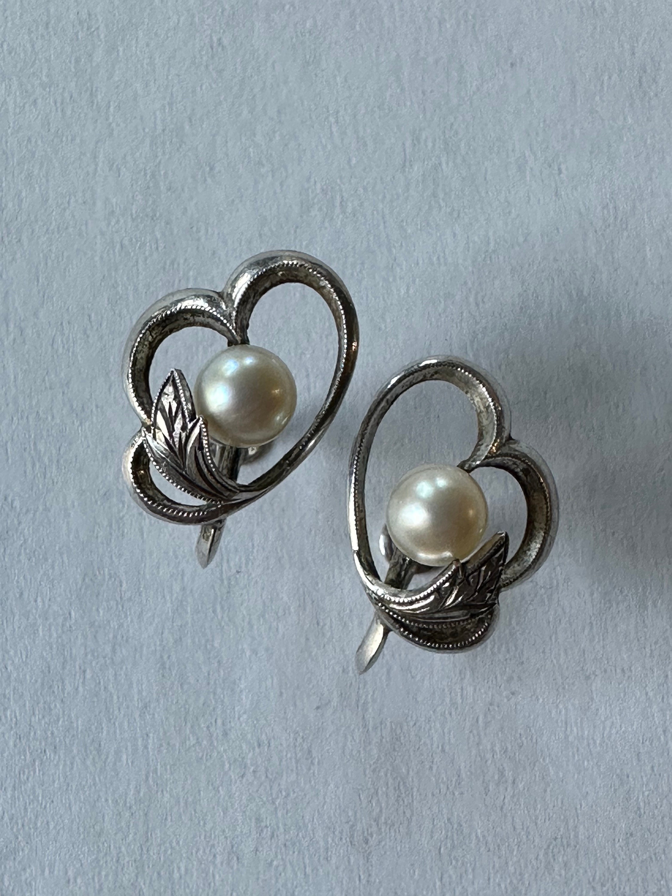 ☆【VINTAGE HOLLYWOOD】☆Sweet Ribbon Pearl Earring.s☆ JAPAN White-gray Vintage Pearl Earrings – Find Vintage Beauty