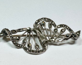 Broche Art Déco Vintage En Marcassite Et Onyx - Couleur Argenté - Année 1864 ?