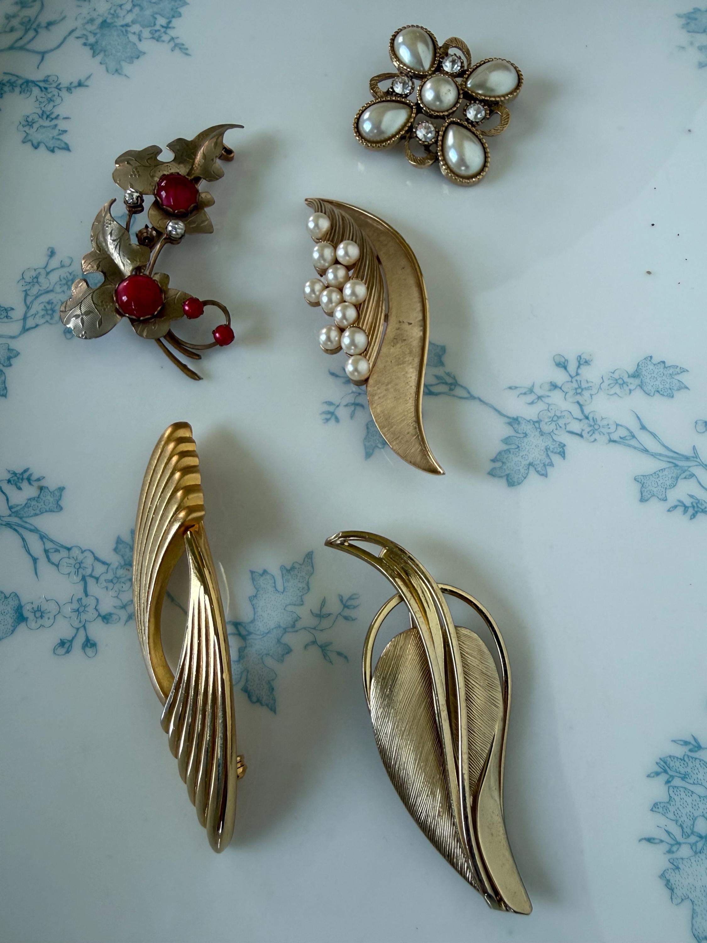 Trifari Pearl Brooch - Etsy