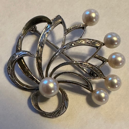 ヴィンテージ ボヘミアンガーネット　ブローチ ボヘミアンガーネットxシードパール リトルブローチ - CHIROL