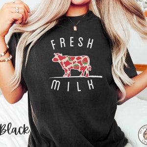 Strawberry Milk Shirt, Strawberry Cow Tshirt, Strawberry T-shirt, Strawberry Shirt, Strawberries T Shirt, Strawberry Tee