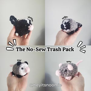 Puede incluir: Una colección de cuatro figuras de animales de ganchillo: una mofeta, un mapache y dos zarigüeyas. Cada figura se sostiene en una mano y tiene una combinación de colores única. El texto "The No-Sew Trash Pack" se muestra debajo.