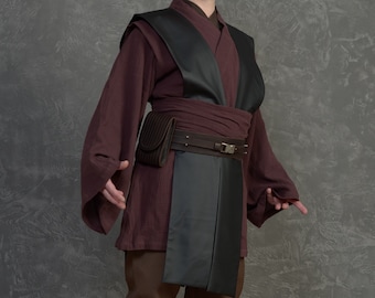 Anakin Skywalker Größe S (Brust 35") Außentunika-Set, Jedi-Ritter Star Wars Cosplay-Kostüm-Outfit, braune Wappenröcke + Gürtel