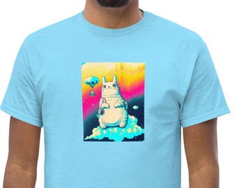 Totoro psicodélico flotando en camiseta espacial