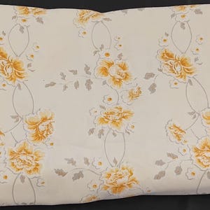 Vintage 70s Yellow Gold Floral Single Bed Flat Sheet, Cotton Bed Sheet