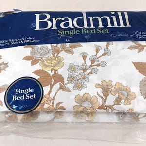Vintage 80s Gold White Floral Cotton Sheet Set, 2 Sheets 1 Pillowcase