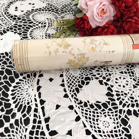 1 Roll 10 metres Vintage 70s Cream Yellow Rose Floral Vinyl Wallpaper