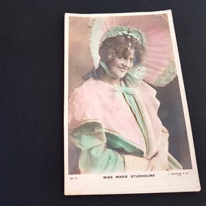 アンティーク 1890 年代 ミス マリー スタッドホルム ポストカード 美人画ポストカード