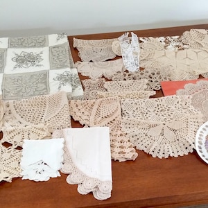Vintage Bulk Lot Doilies, Assorted Doilies for Craft, 500g