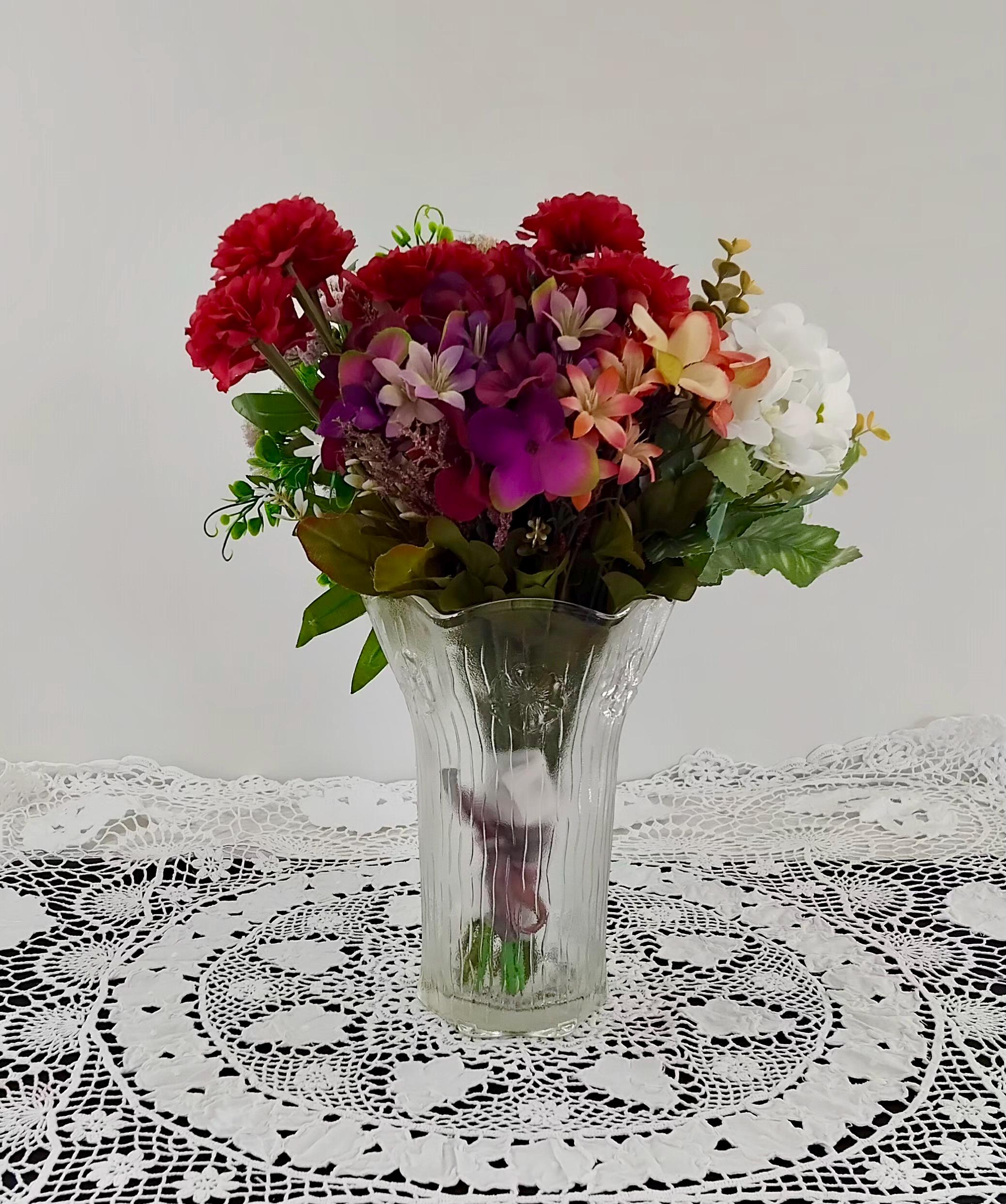 Vintage 80s Clear Glass Flower Vase, Fluted Opening, 22cm High - Etsy