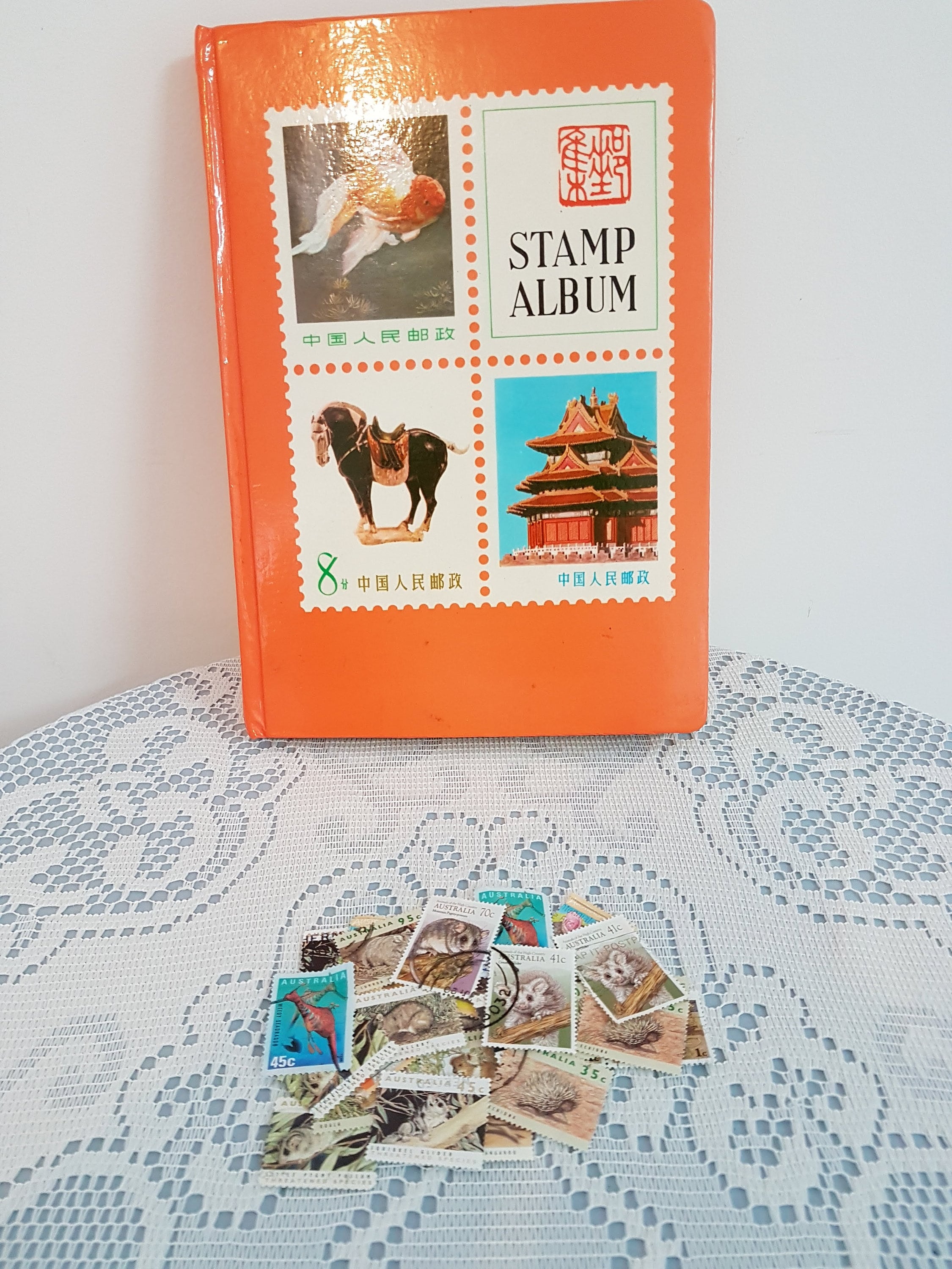 オーストラリア固有の動物をテーマにした切手30枚、使用済み