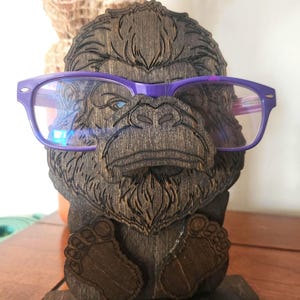 Bigfoot eyeglass stand