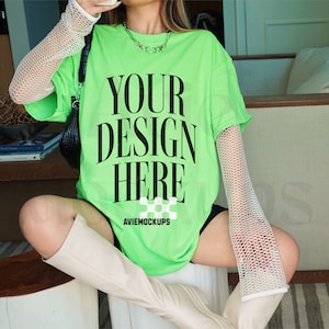Maquete de camiseta verde limão Gildan 5000 - Maquete de camiseta verde limão G500 - Maquete grunge - Maquete ousada - Maquete Y2K