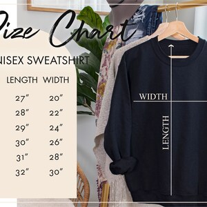 Op de afbeelding: Maattabel voor een unisex sweatshirt. De tabel toont de lengte en breedte in inches voor de maten S, M, L, XL, 2X en 3X.
