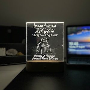 Presente de formatura muçulmano, presente de formatura personalizado para ela, presente islâmico para ela, turma de 2024, parabéns pela formatura, luminária de acrílico
