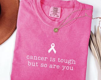 Camiseta Comfort Colors "El cáncer es duro, pero tú también lo eres" Camiseta de apoyo al cáncer de mama Camiseta de concienciación sobre el cáncer Camiseta de enfermera de oncología Camiseta de enfermera de quimioterapia