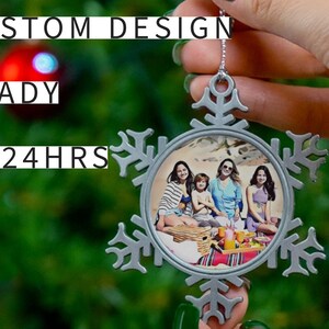 Personalisierte Schneeflocke Ornament, Zinn + Haustier Familie Paar Porträt Foto - Benutzerdefinierte Malerei oder Skizze Weihnachtsbaum Ornament