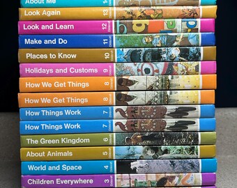 アンティーク！　全巻揃いの1970年代Childcraftです Childcraft Series 1982 Vintage Children's Books Choose Your