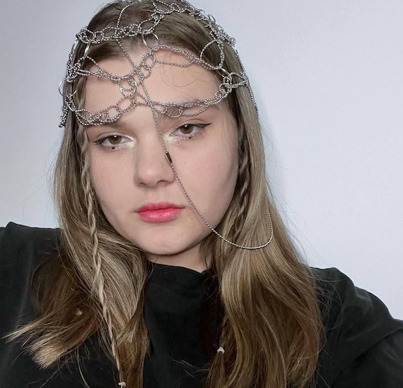metal chain headpiece