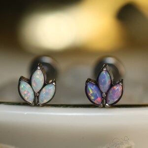 16G G23 Titanium Labret Studs Lip Piercing Internally Threaded Medusa Ring Cartilage Monroe Piercing Jewelry Opal