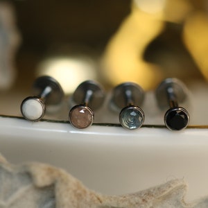 16G G23 Titanium Labret Studs Lip Piercing Internally Threaded Medusa Ring Cartilage Monroe Piercing Jewelry Stone