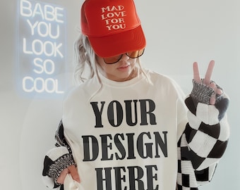 Comfort Colors C1717 ivory Model Mockup - Übergroßer Komfort Farben Mockup - Lifestyle Oversized Shirt Mockup - Trendy y2k Aesthetic Mockup