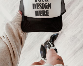 Otto Foam Trucker Hat 39-165 Maqueta en blanco y negro - Maqueta de camionero - Maqueta de sombrero de camionero de estilo de vida - Mock estético de moda y2k - Moody Mock